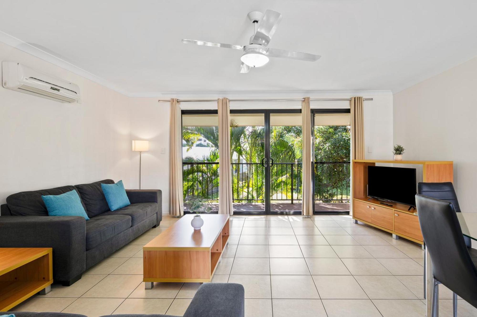 Arlia Sands Apartments Hervey Bay Room photo