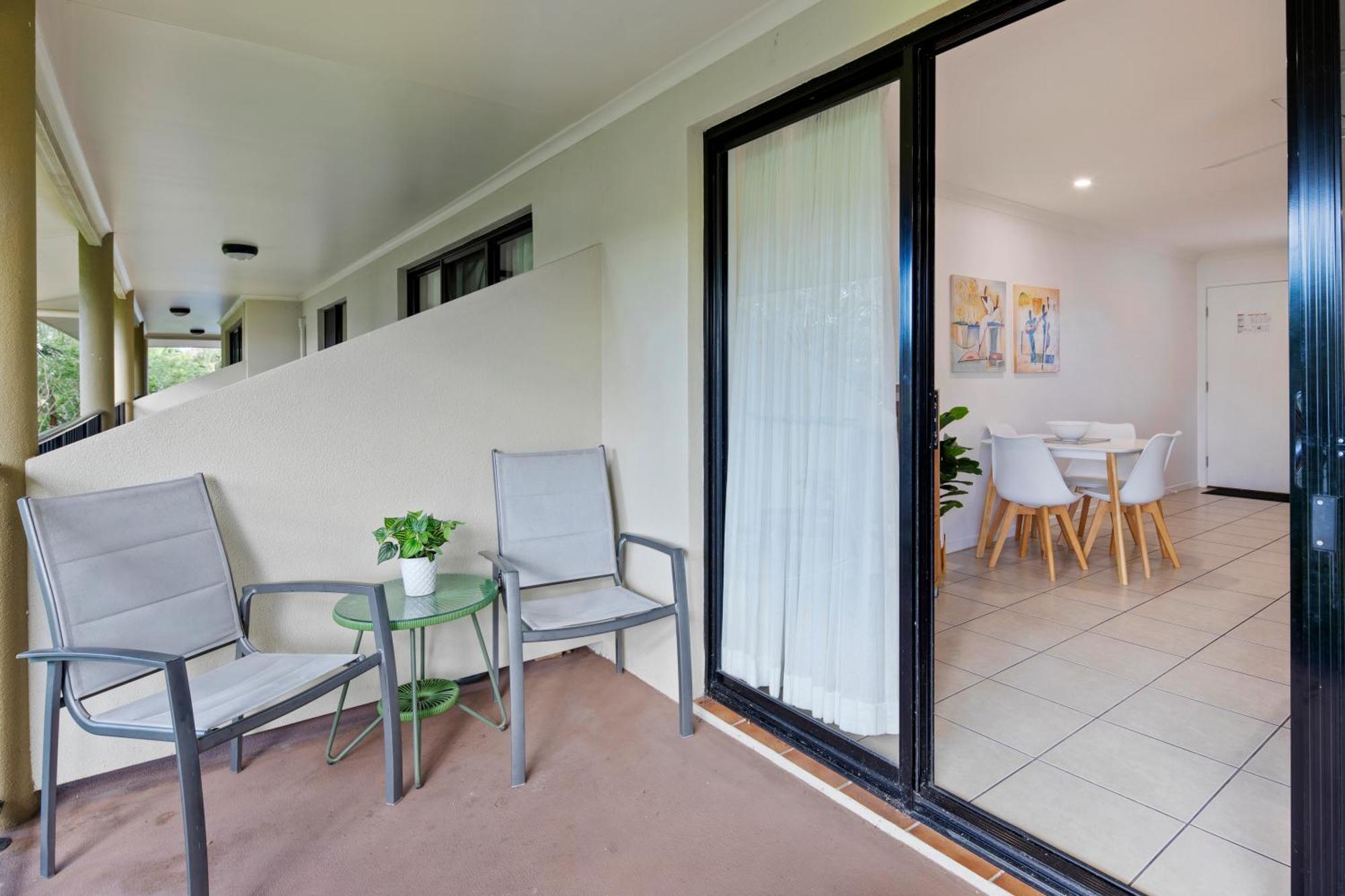 Arlia Sands Apartments Hervey Bay Room photo